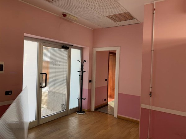 negozio in affitto a Vigevano