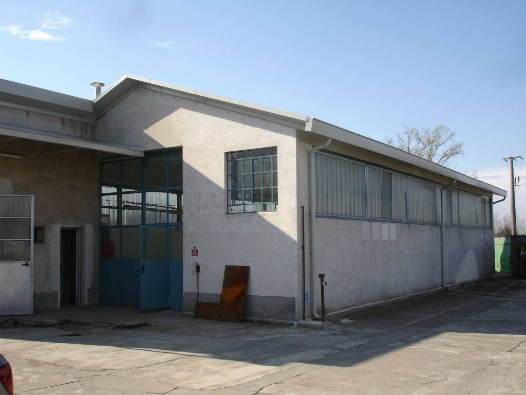 locale commerciale in affitto a Vigevano