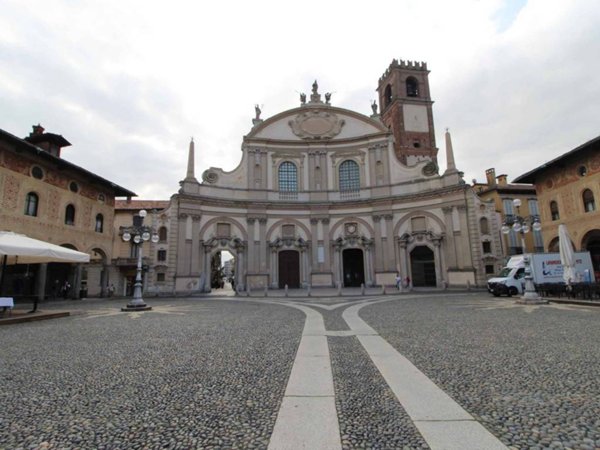 negozio in affitto a Vigevano