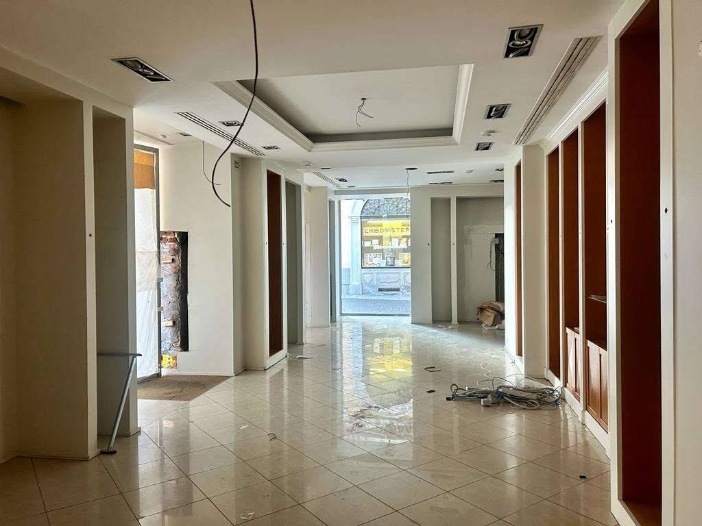 negozio in affitto a Vigevano