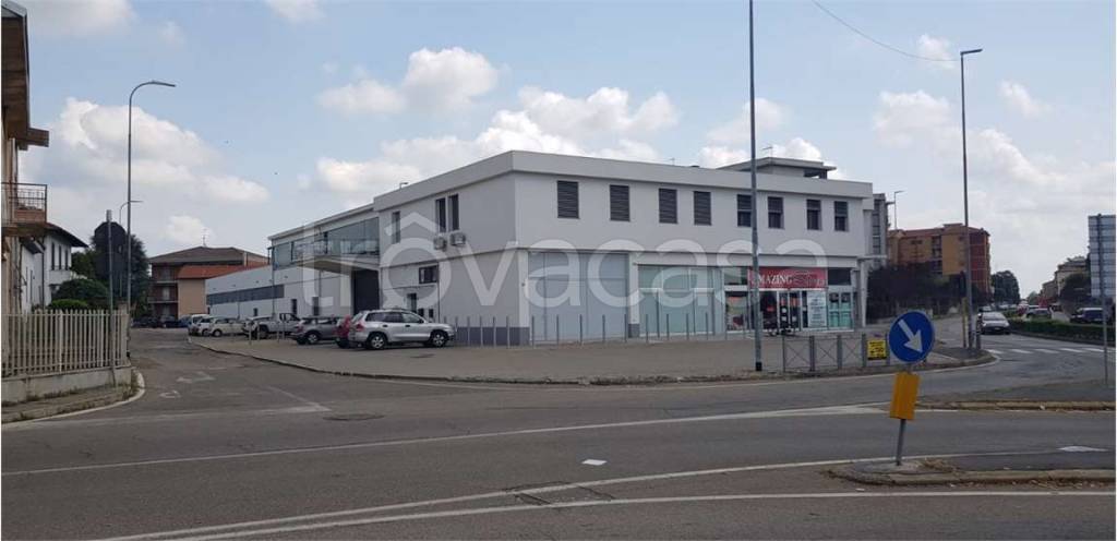 negozio in affitto a Vigevano