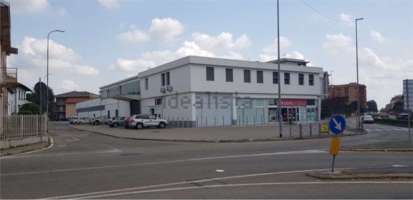 negozio in affitto a Vigevano