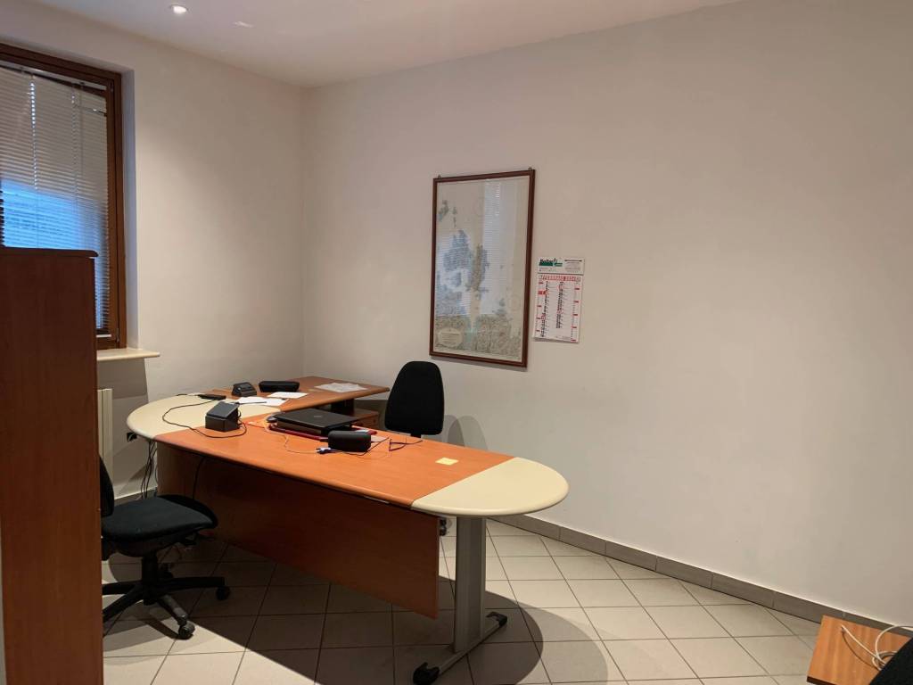 negozio in affitto a Vigevano