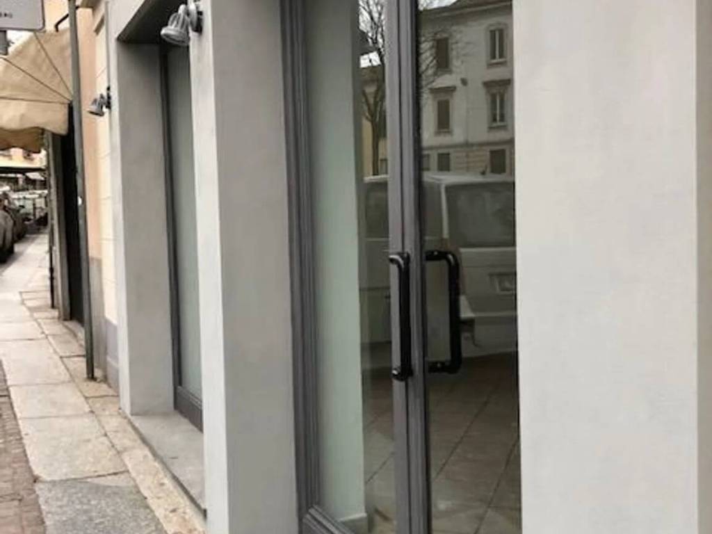 negozio in affitto a Vigevano