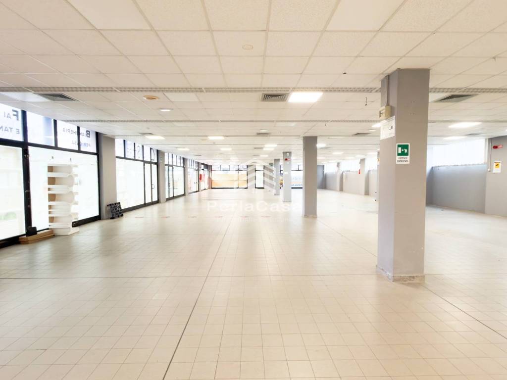 negozio in affitto a Vigevano