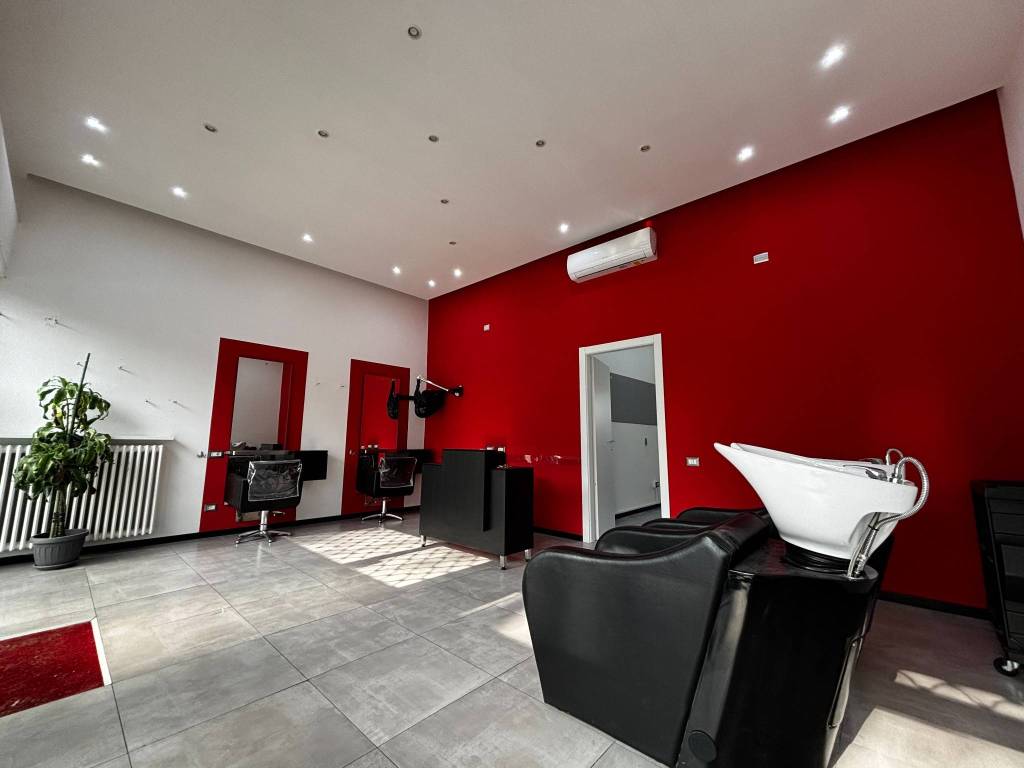 negozio in affitto a Vigevano