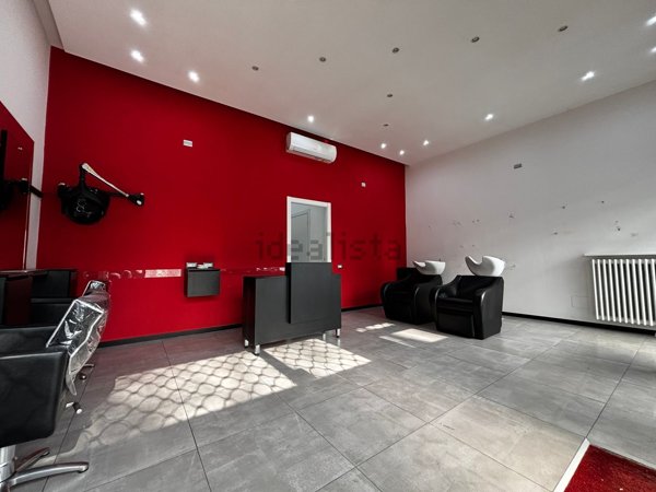 locale commerciale in affitto a Vigevano