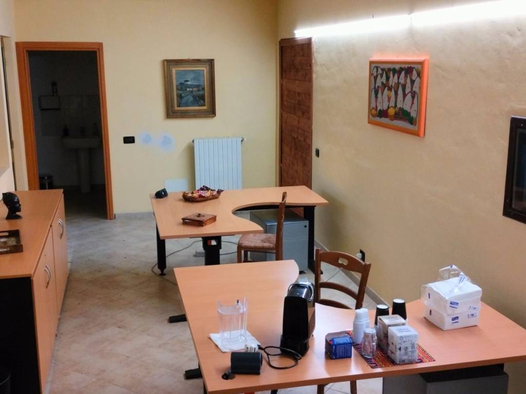 locale commerciale in affitto a Vigevano