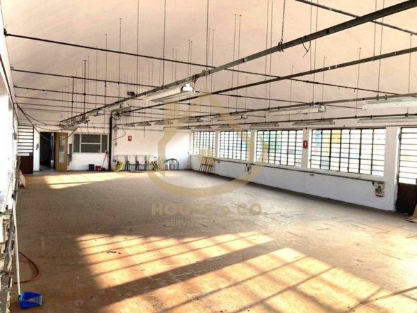 locale commerciale in affitto a Vigevano