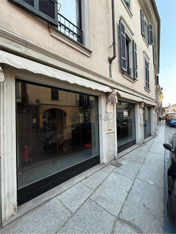 negozio in affitto a Vigevano
