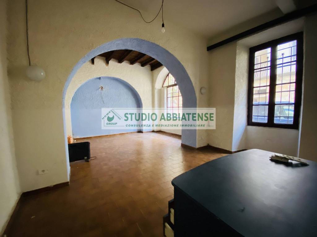 negozio in affitto a Vigevano