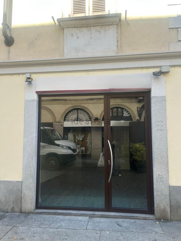 negozio in affitto a Vigevano