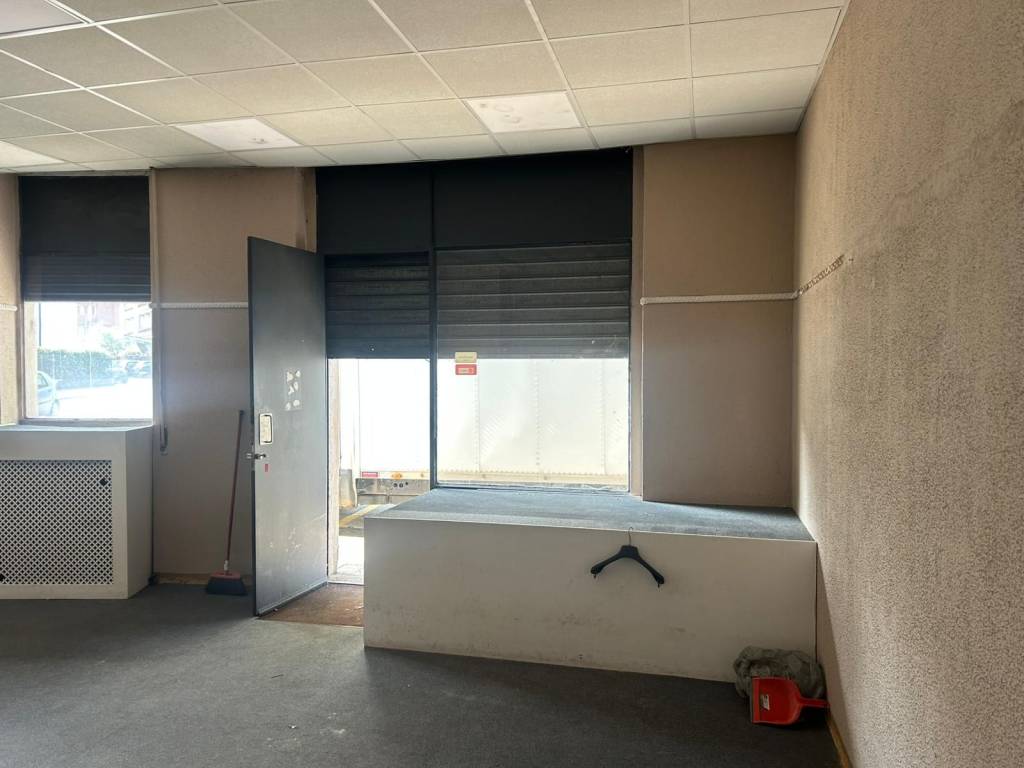 negozio in affitto a Vigevano
