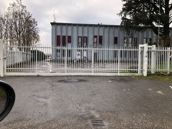 capannone in affitto a Vigevano