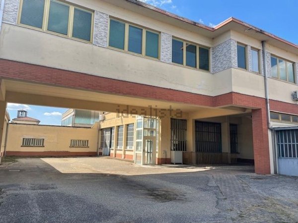 locale commerciale in affitto a Vigevano