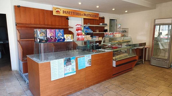 negozio in affitto a Vigevano