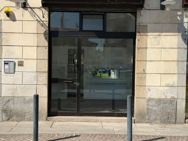 negozio in affitto a Vigevano
