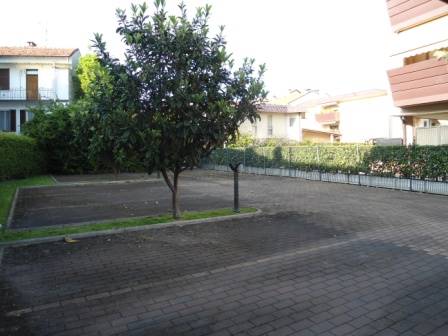 box auto in affitto a Vigevano
