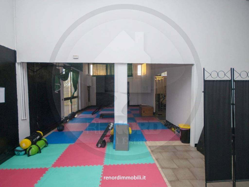 locale commerciale in affitto a Villanterio