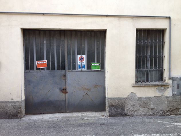 negozio in affitto a Voghera
