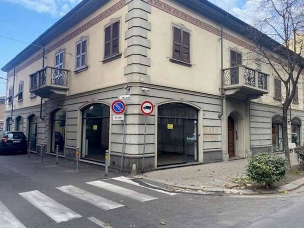 negozio in affitto a Voghera