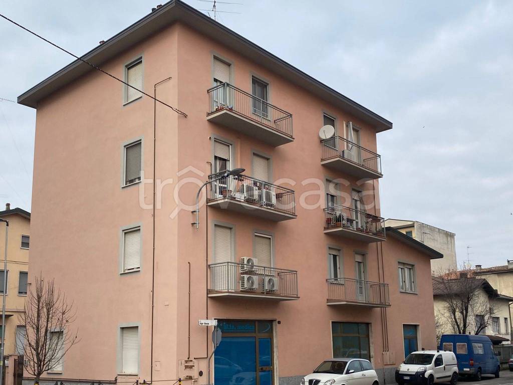 appartamento in affitto a Voghera