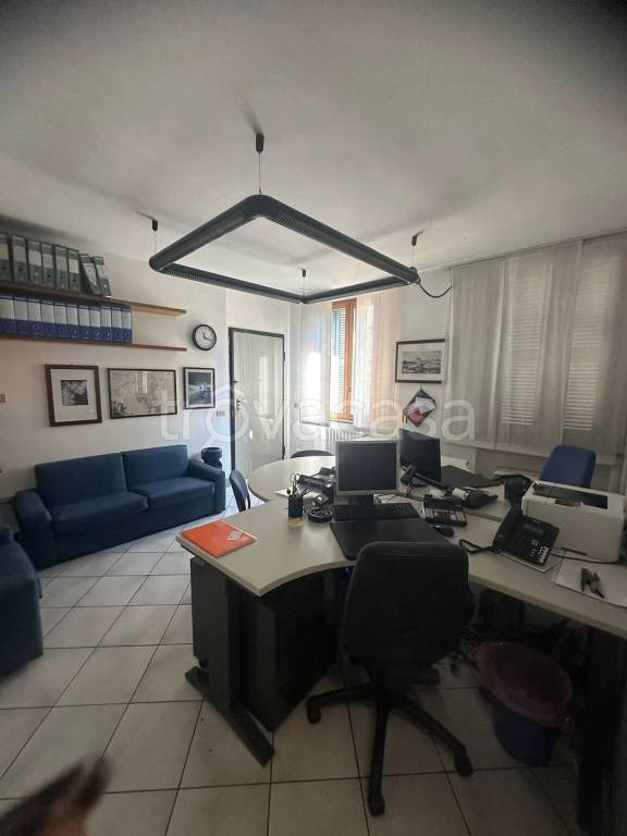 ufficio in affitto a Voghera