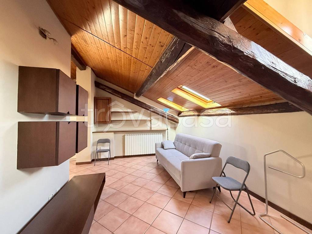 appartamento in affitto a Voghera