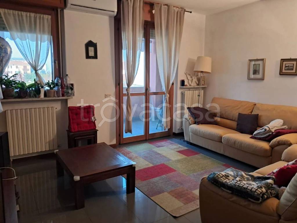 appartamento in affitto a Voghera