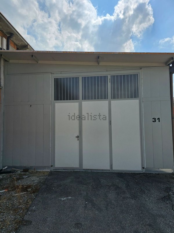 capannone in affitto a Voghera