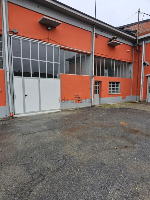 capannone in affitto a Voghera