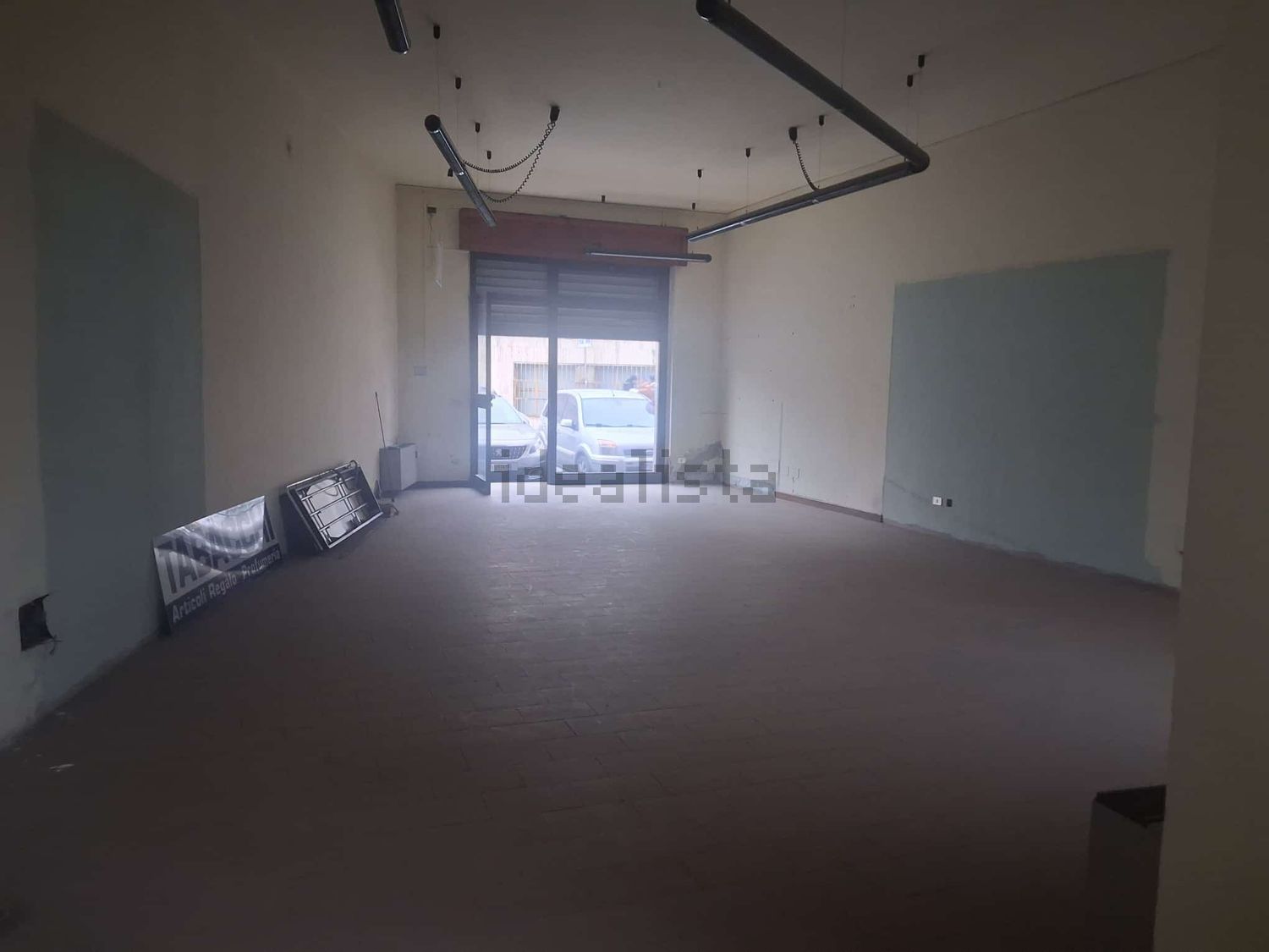 negozio in affitto a Voghera