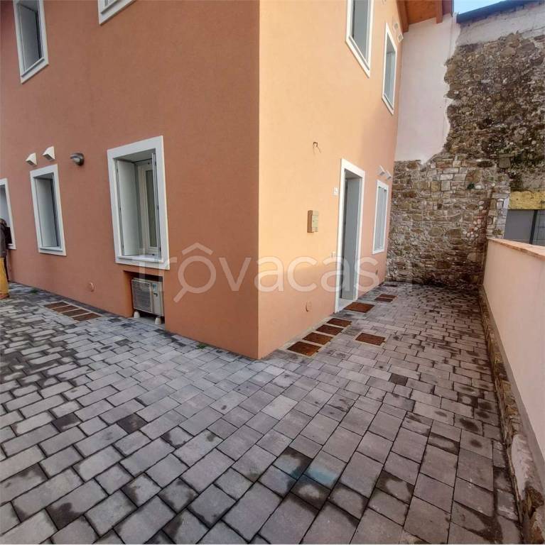 appartamento in affitto a Voghera