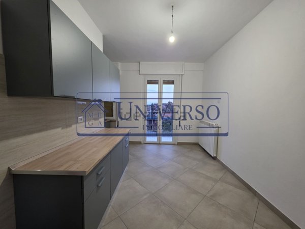 appartamento in affitto a Voghera in zona Medassino