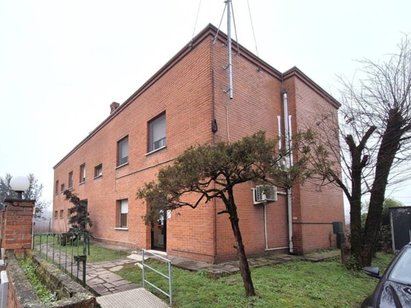 negozio in affitto a Corteolona e Genzone in zona Corteolona
