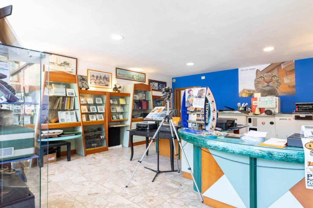 negozio in affitto a Luserna San Giovanni in zona Airali