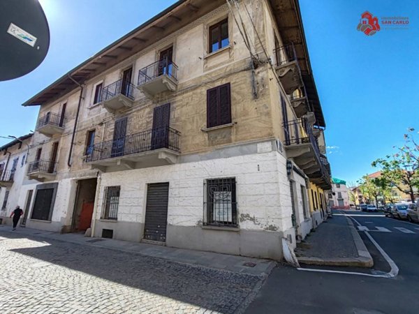 negozio in affitto a Mathi