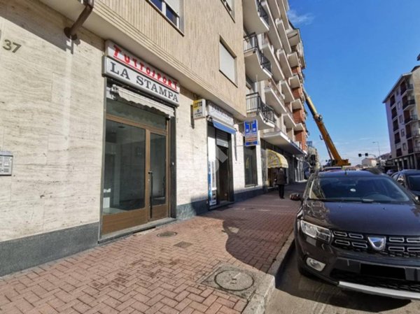 negozio in affitto a Moncalieri