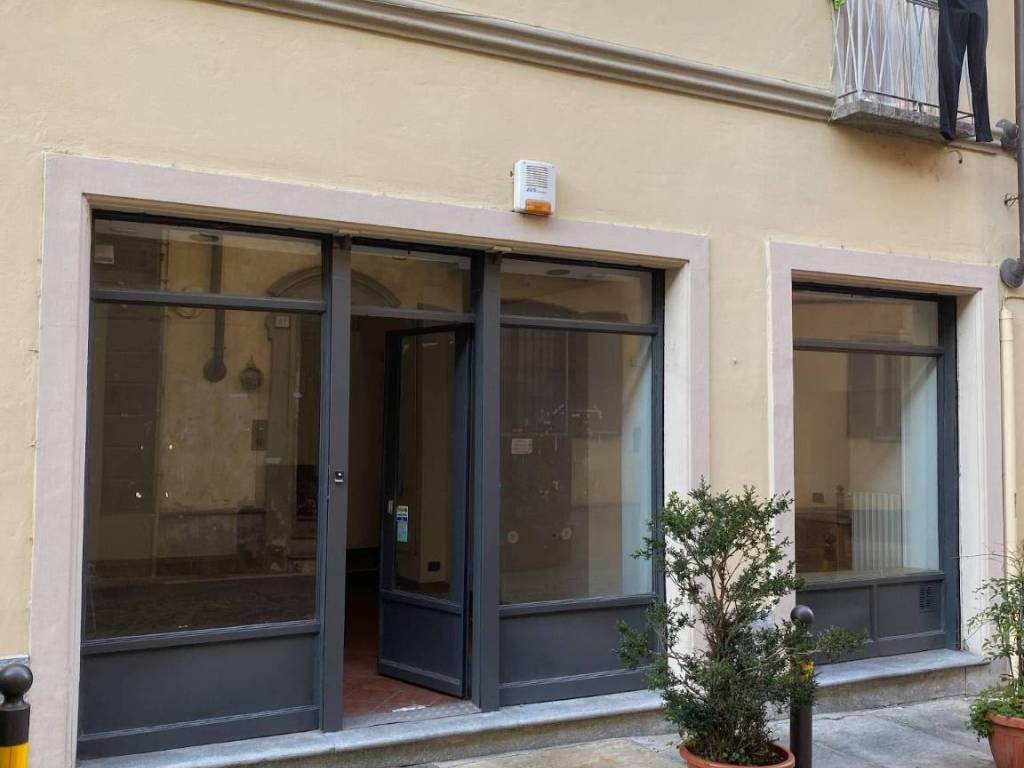 locale commerciale in affitto a Moncalieri