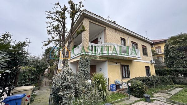 casa indipendente in affitto a Moncalieri