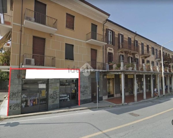 negozio in affitto a Moncalieri