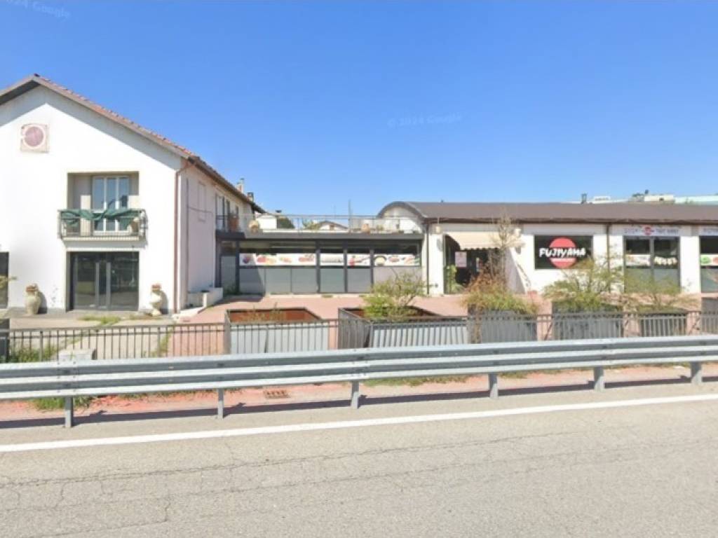 negozio in affitto a Moncalieri