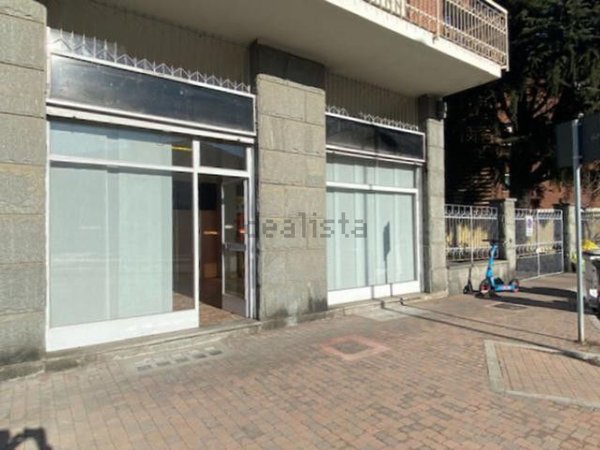 locale commerciale in affitto a Moncalieri