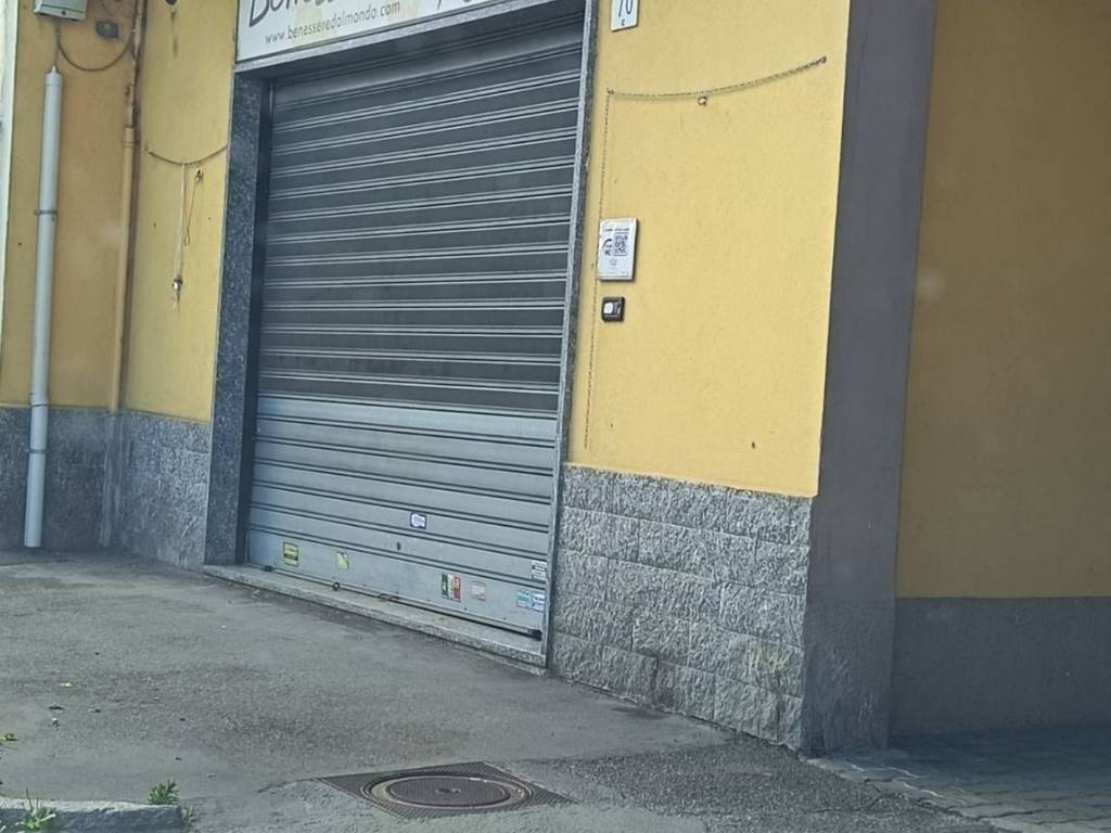 negozio in affitto a Moncalieri
