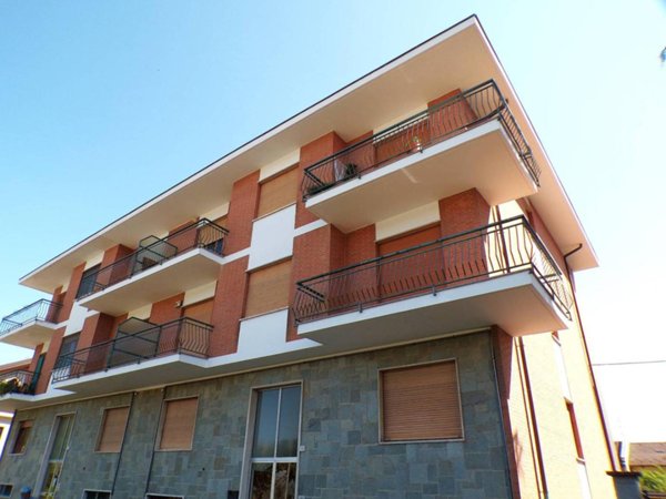 appartamento in affitto a Moncalieri in zona Revigliasco