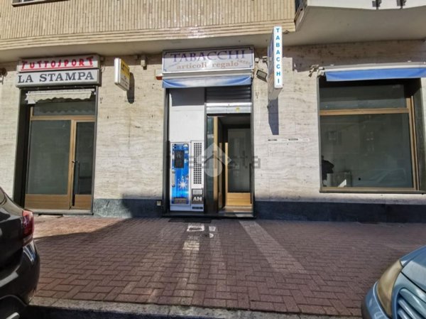 negozio in affitto a Moncalieri