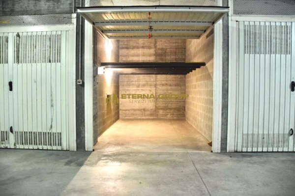 negozio in affitto a Moncalieri