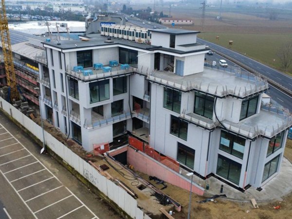 negozio in affitto a Moncalieri