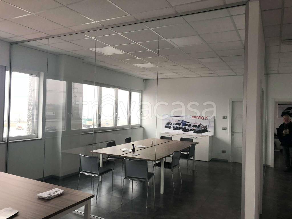 ufficio in affitto a Moncalieri in zona Tetti Piatti