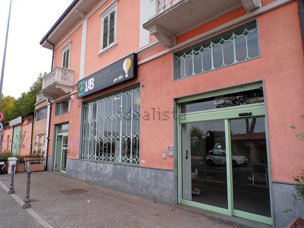 locale commerciale in affitto a Moncalieri